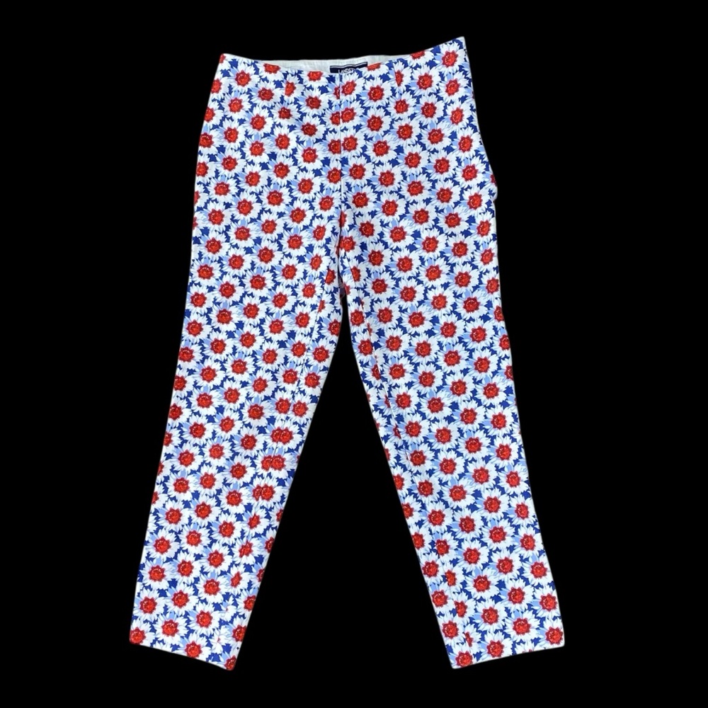 Woman’s Lands’ End floral red, white and blue cropped pants size 2